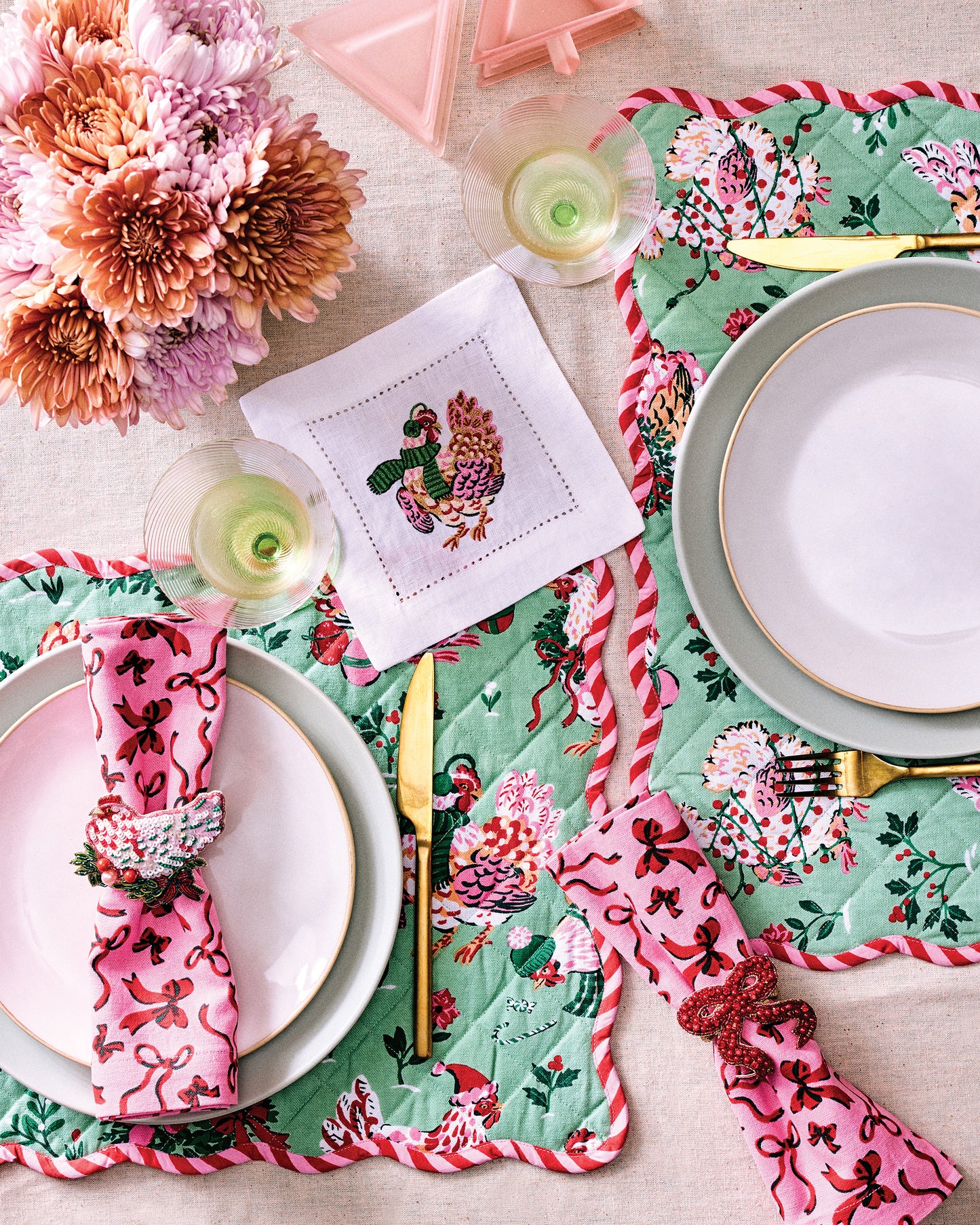 Holiday Hens & Red Ribbons - Set of 4 Placemats & Napkins Bundle - Multi - Printfresh