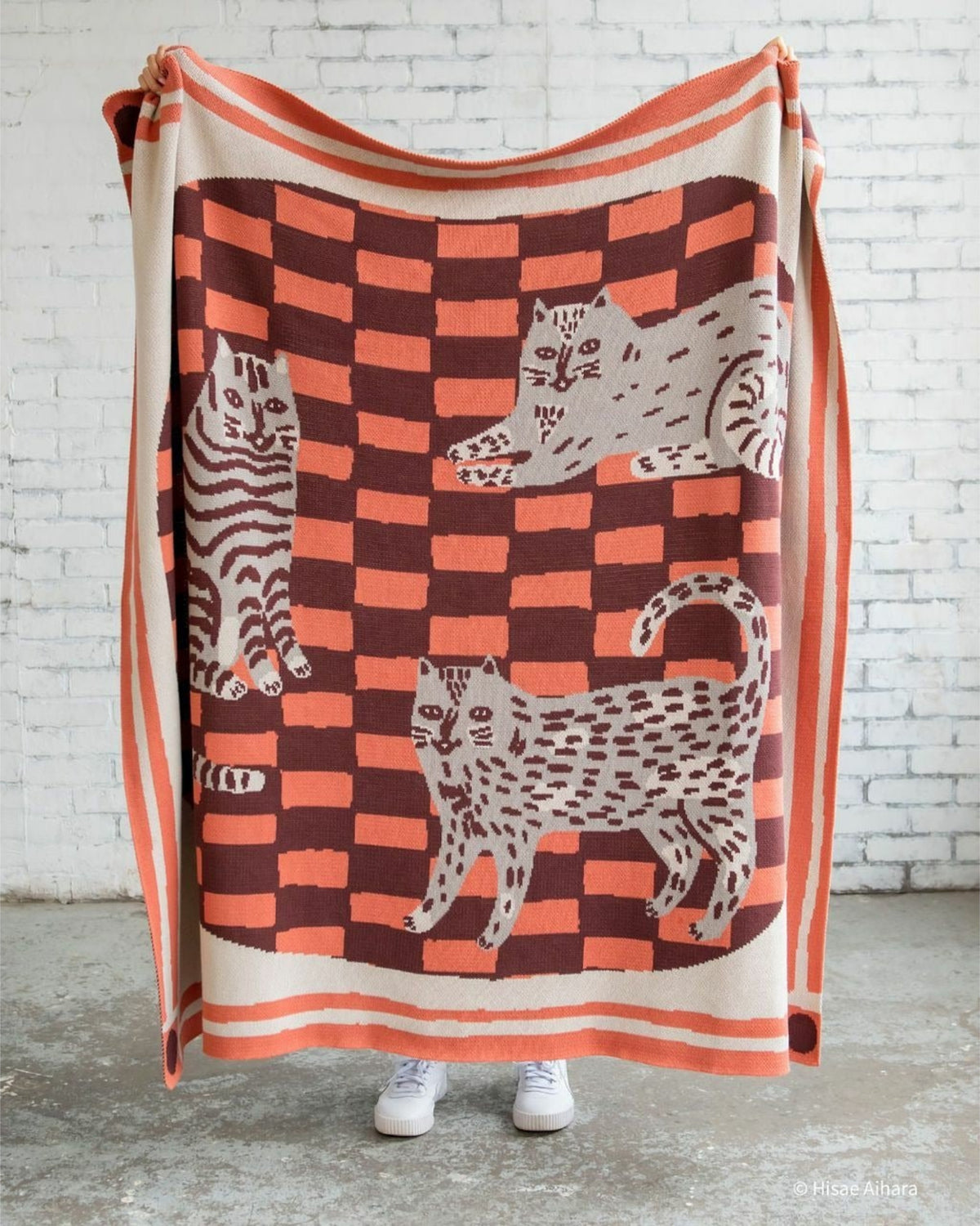 Ivory Combo - Three of Cats Knit Throw Blanket - Biquette
