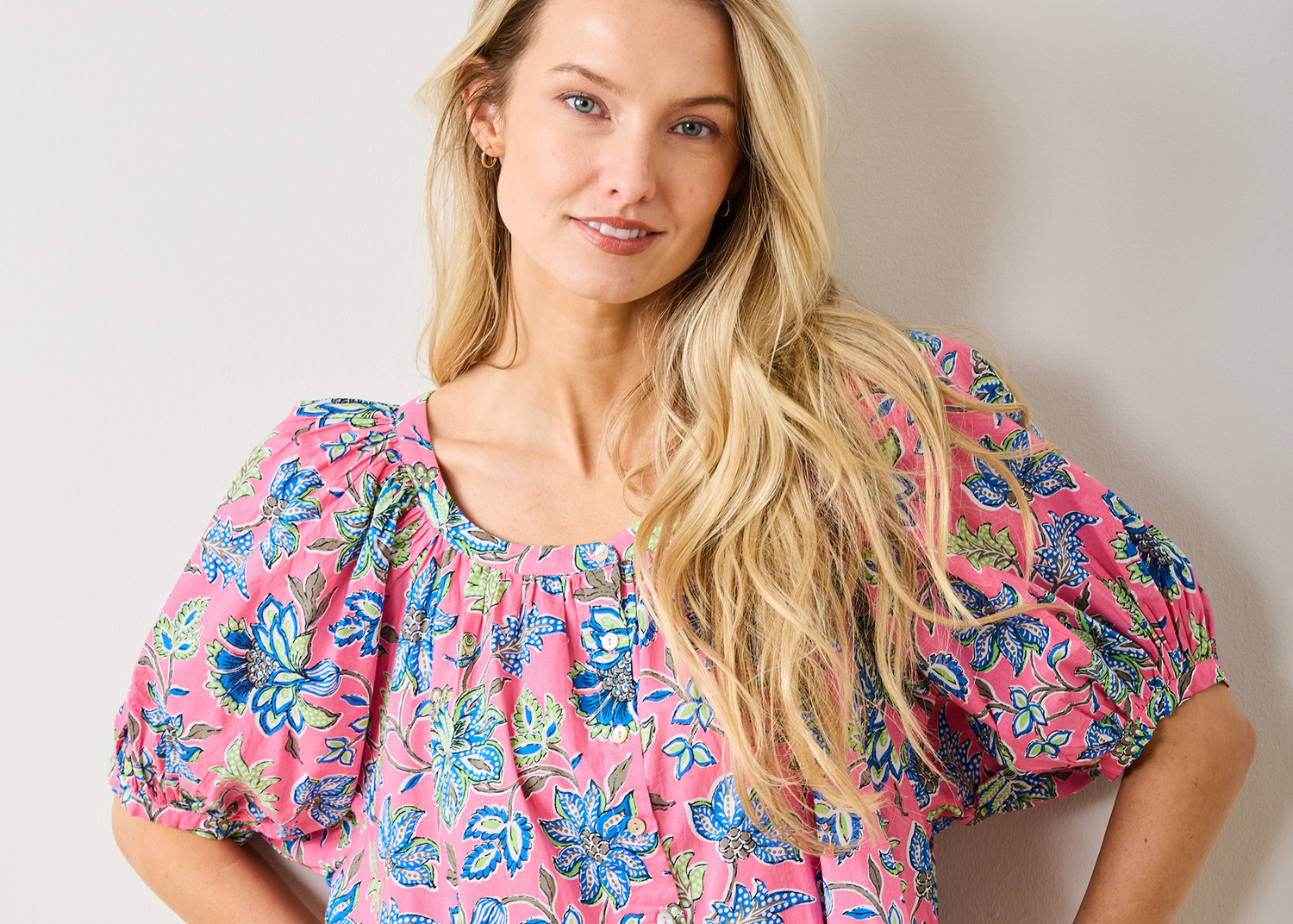 Women’s Short-Sleeve Blouses