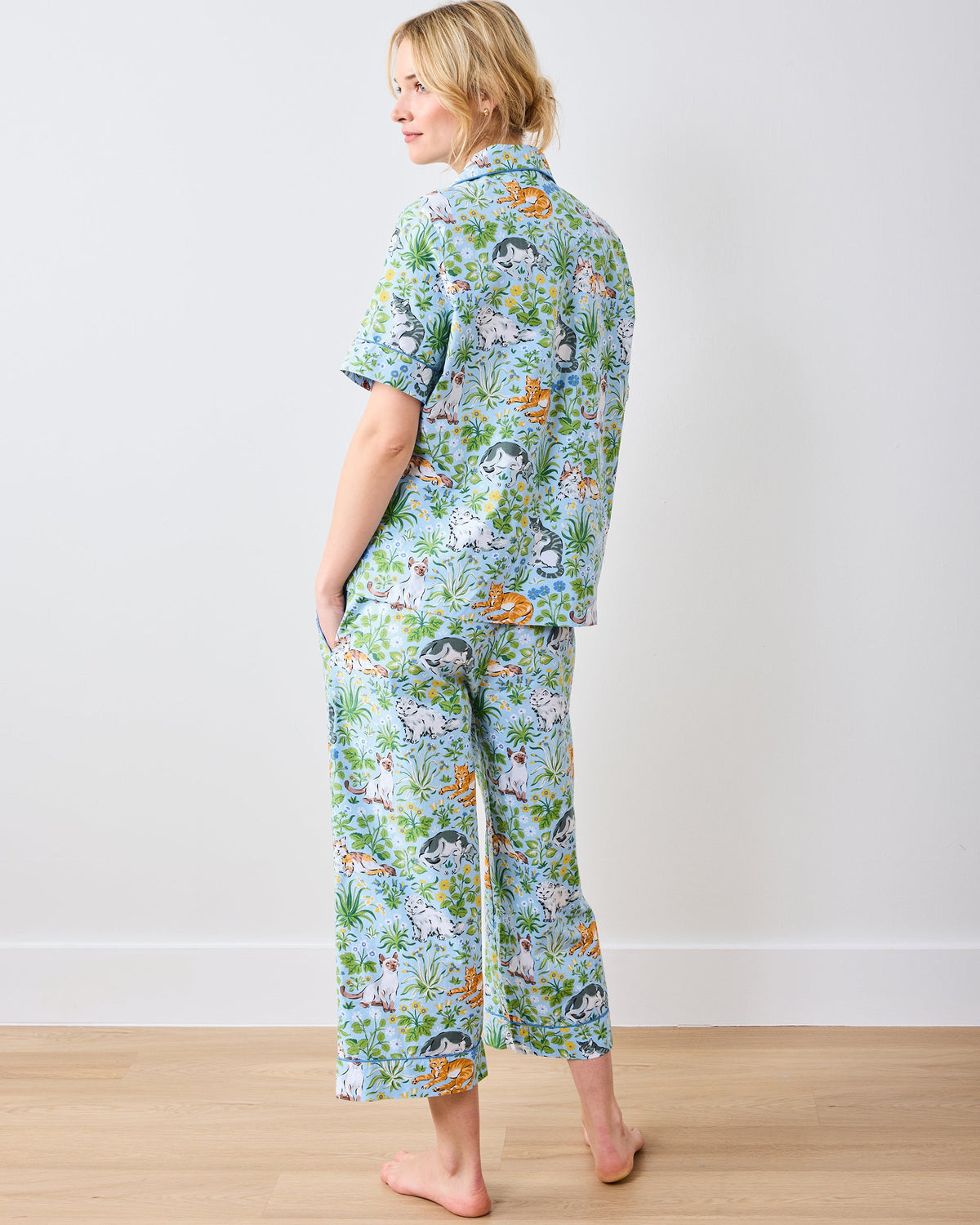 Must Love Cats - Short Sleeve Top & Cropped Pants Set  - Cornflower - Printfresh