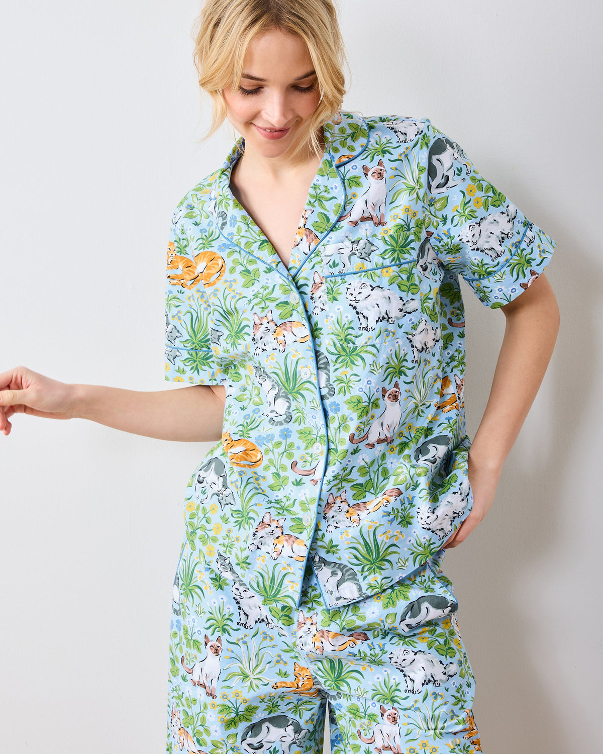 Must Love Cats - Short Sleeve Top & Cropped Pants Set  - Cornflower - Printfresh