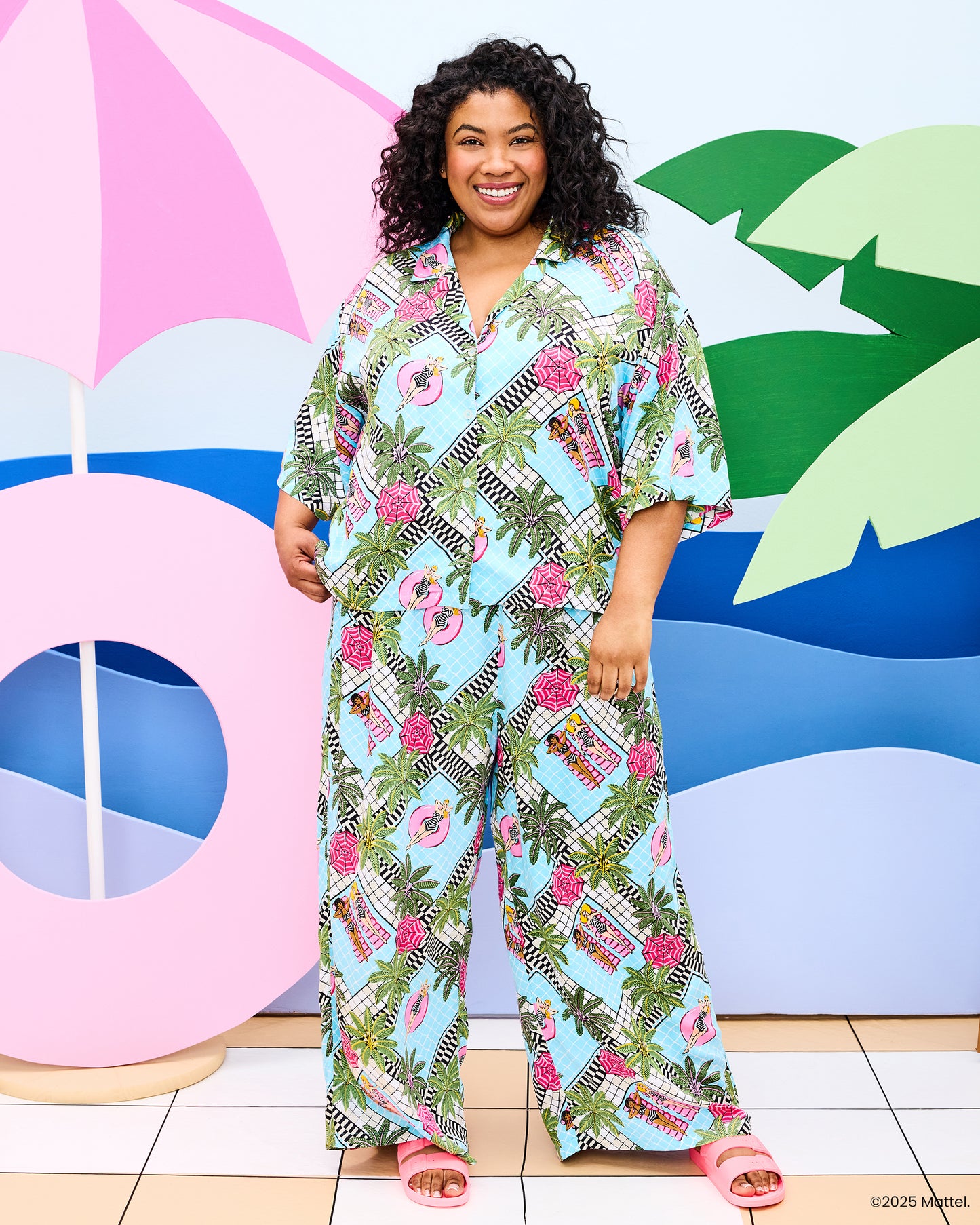 Barbie™ Printfresh Retro Relaxation Tall Satin Wildest Dreams Set