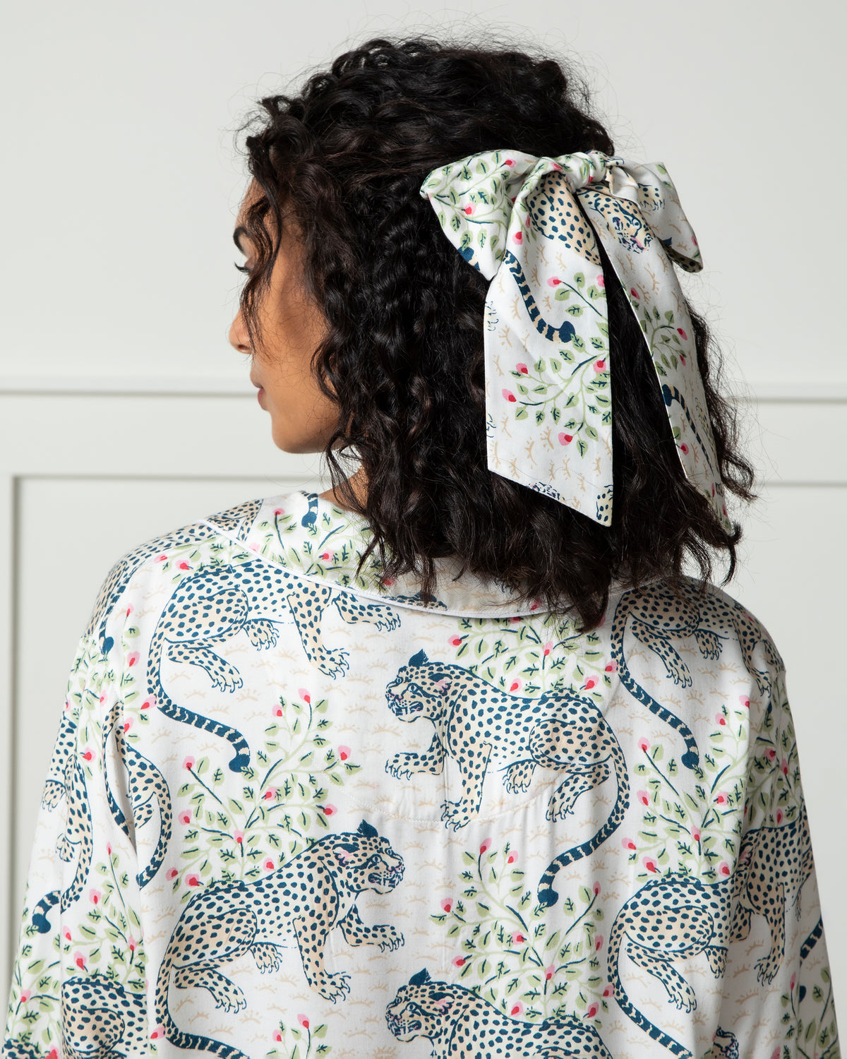 Bagheera Preppy Hair Bow Wedding Cake