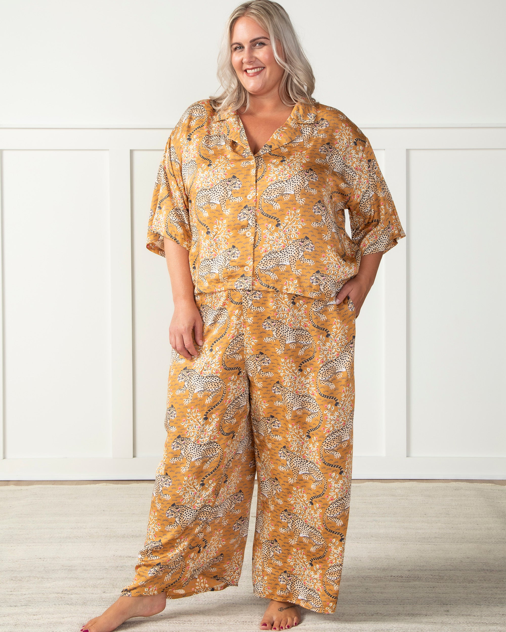 Bagheera - Women's Petite Satin Pajama Set - Tobacco