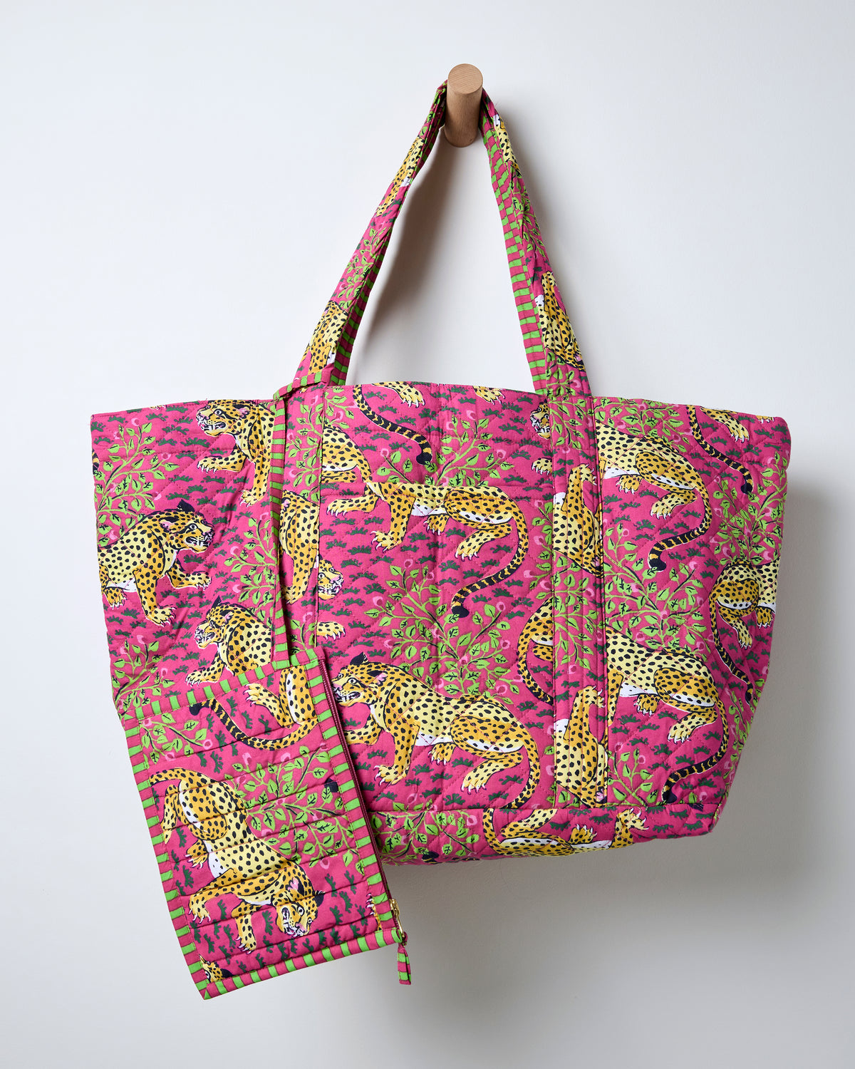 Bagheera Weekend Bag Pouch Hot Pink
