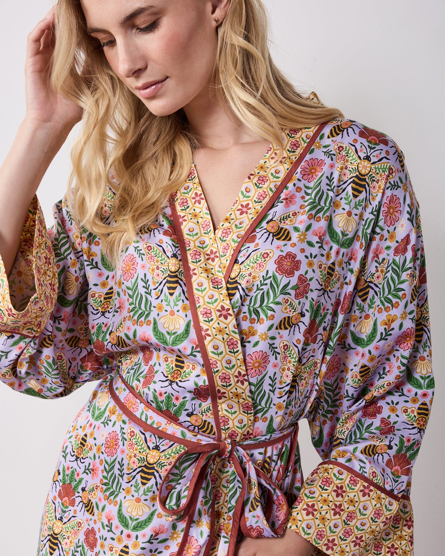 Bee Tapestry - Eco Satin Robe - Lavender