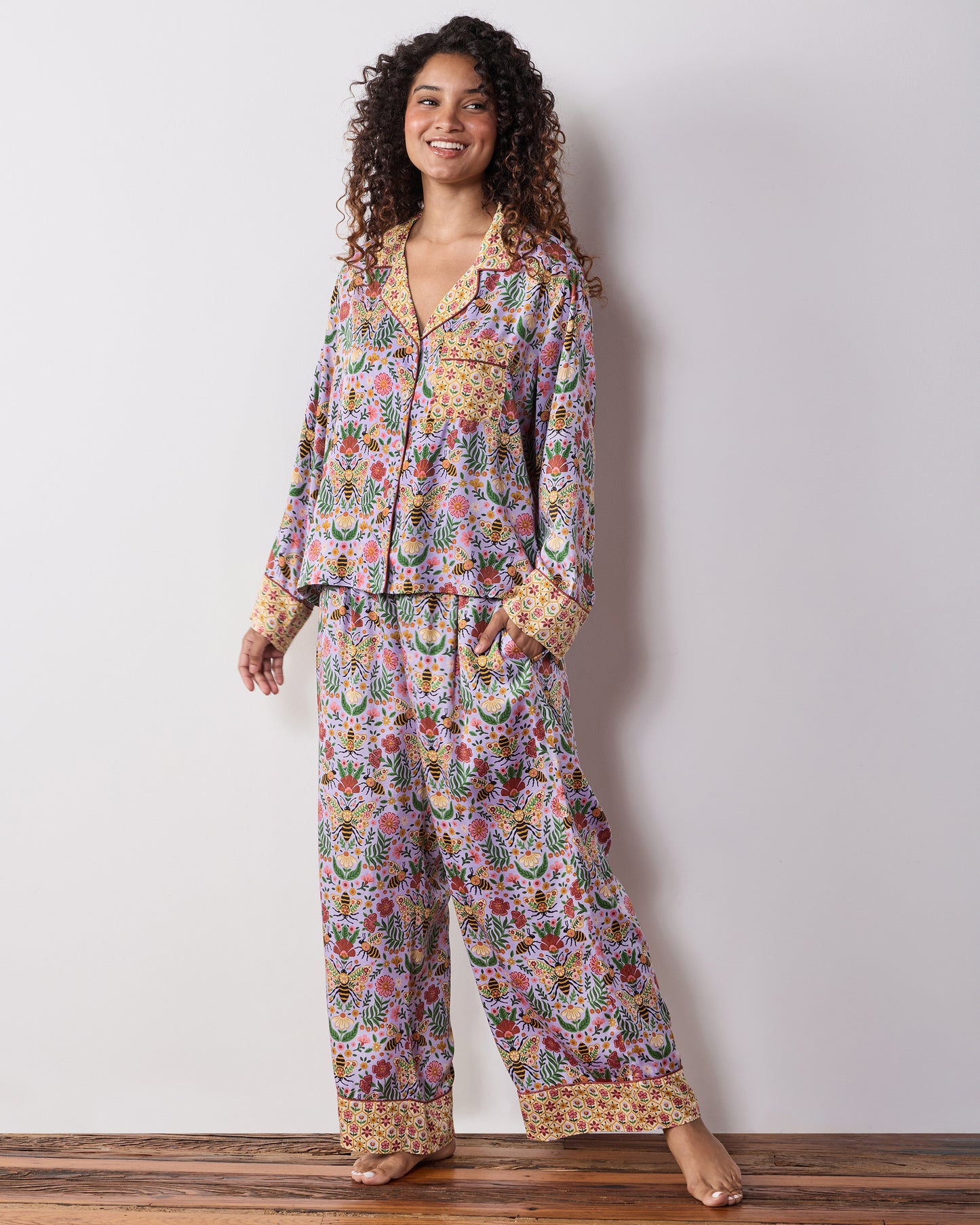 Bee Tapestry - Eco Satin Soho Set - Lavender