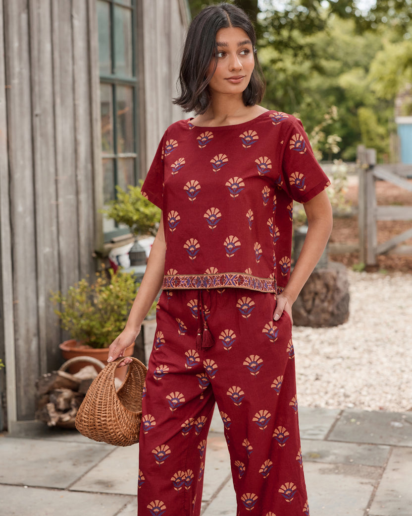 Canyon Wildflower - Carry on Cropped Top - Red Rock