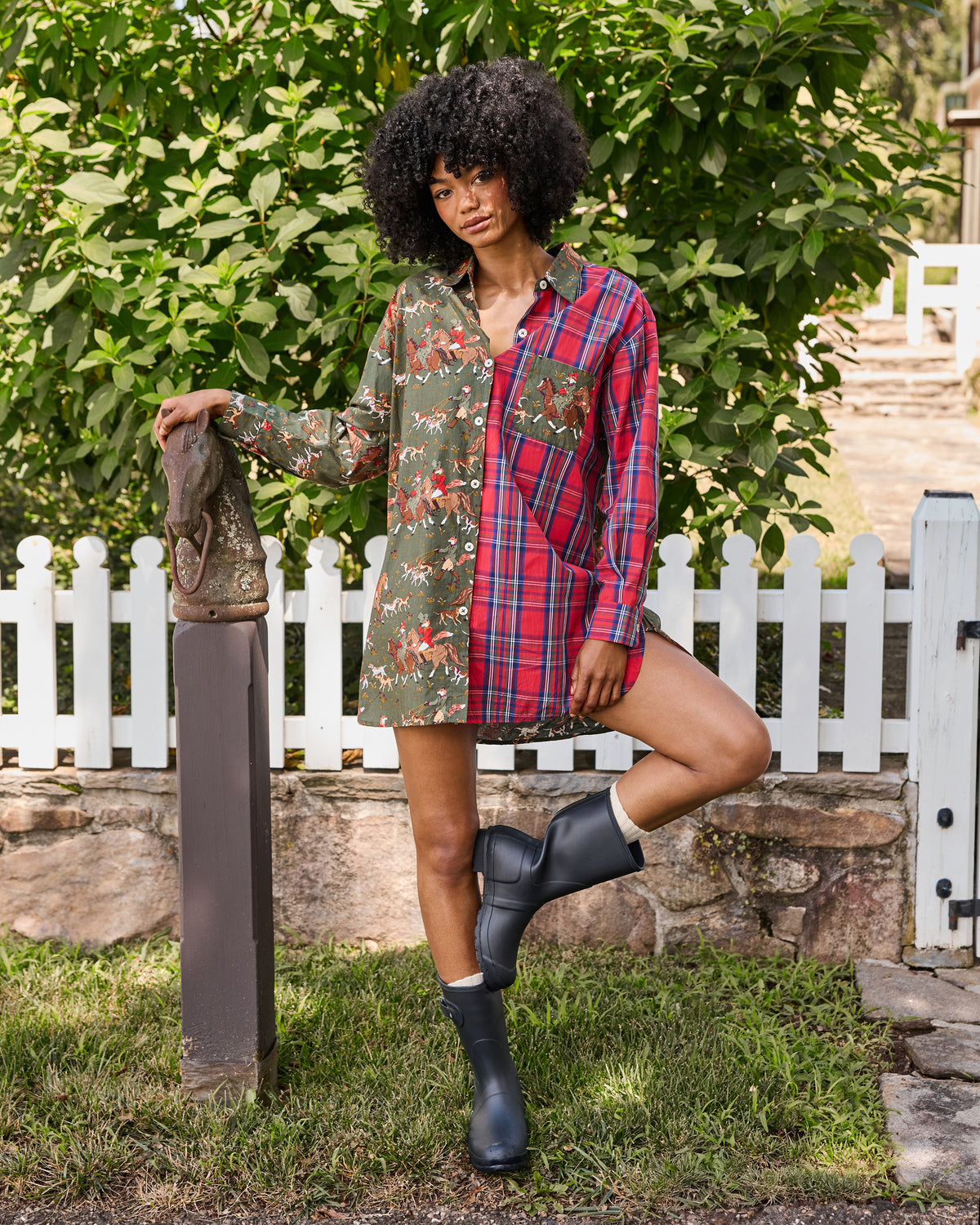 Fox Hunting - Everyday Buttondown Shirt - Pine Grove