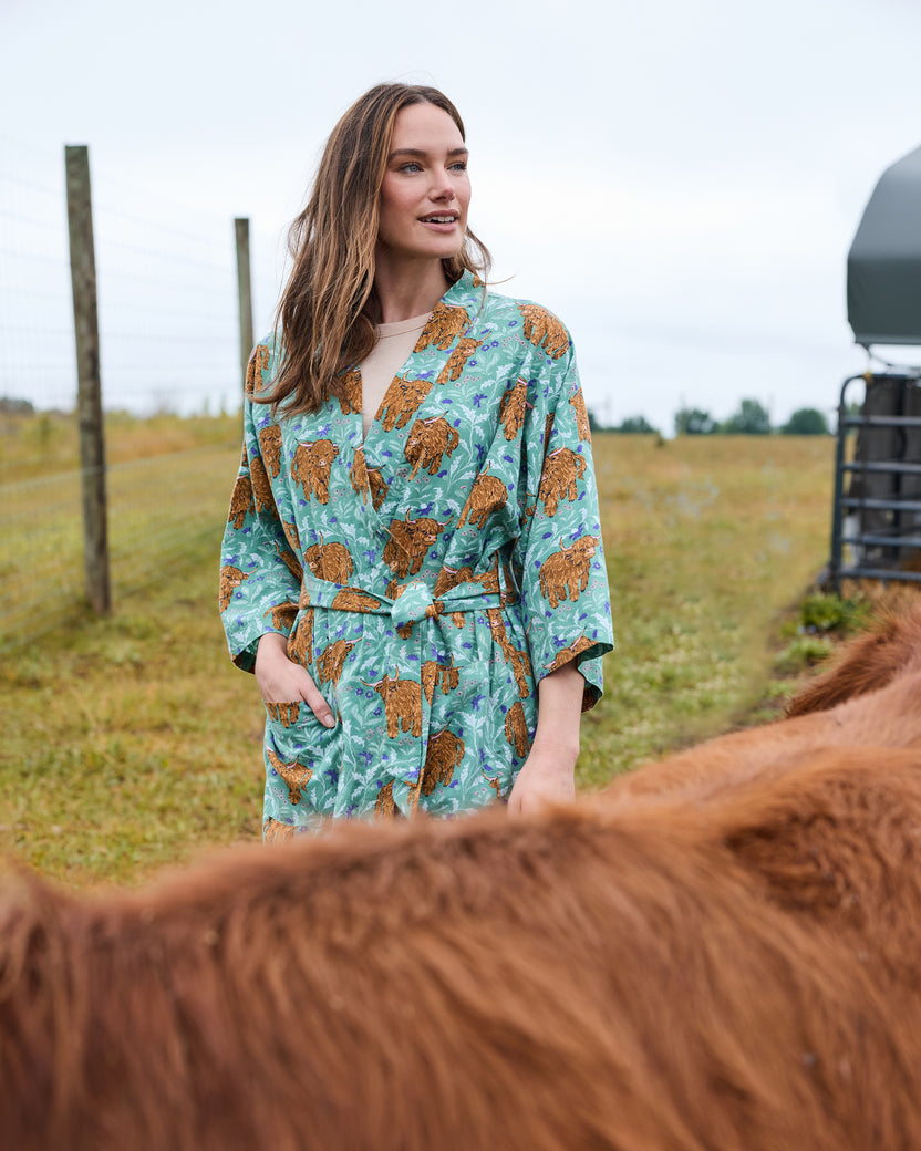 Highland Cows - Lightweight Flannel Long Robe - Soft Thistle