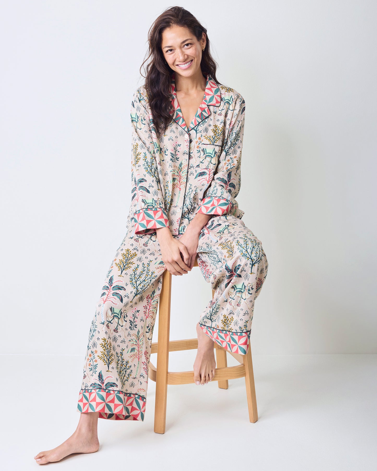 Camel's Courtyard - Eco Satin Soho Set - Khaki
