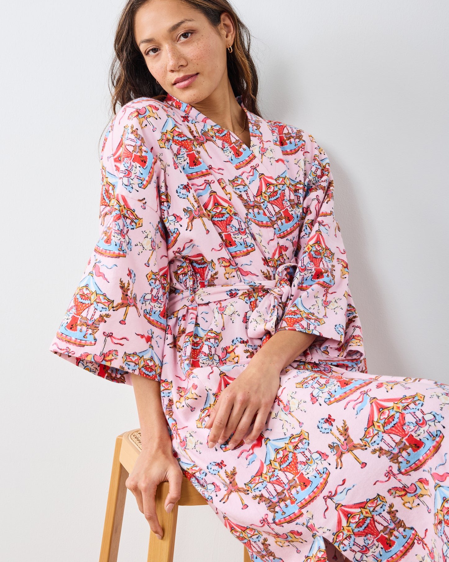 Christmas Carousel - Midweight Flannel Long Robe - Pink Garland - Printfresh