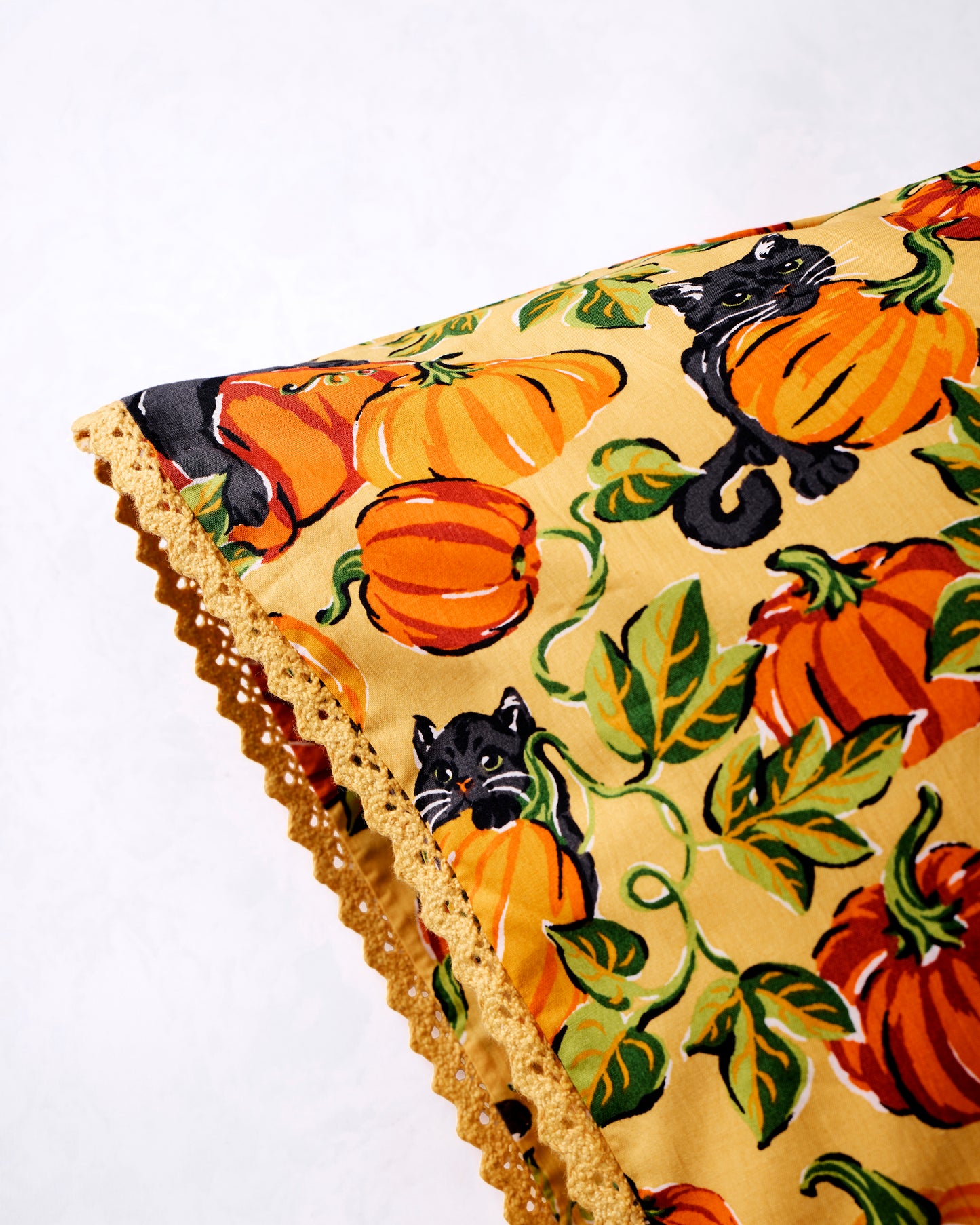 Pumpkin Prowl - Lace Trim Pillowcase (Single) - Salted Caramel