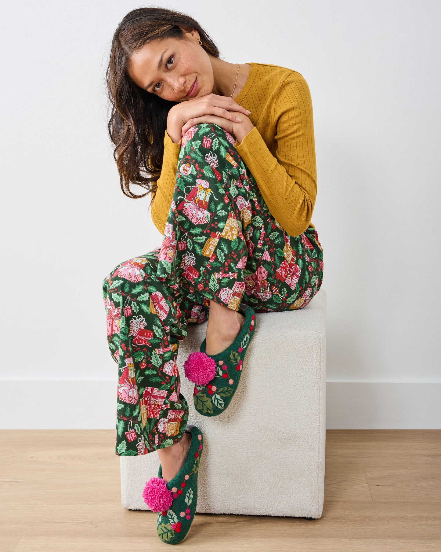 Holly Berry - Lightweight Flannel PJ Pants - Sage - Printfresh