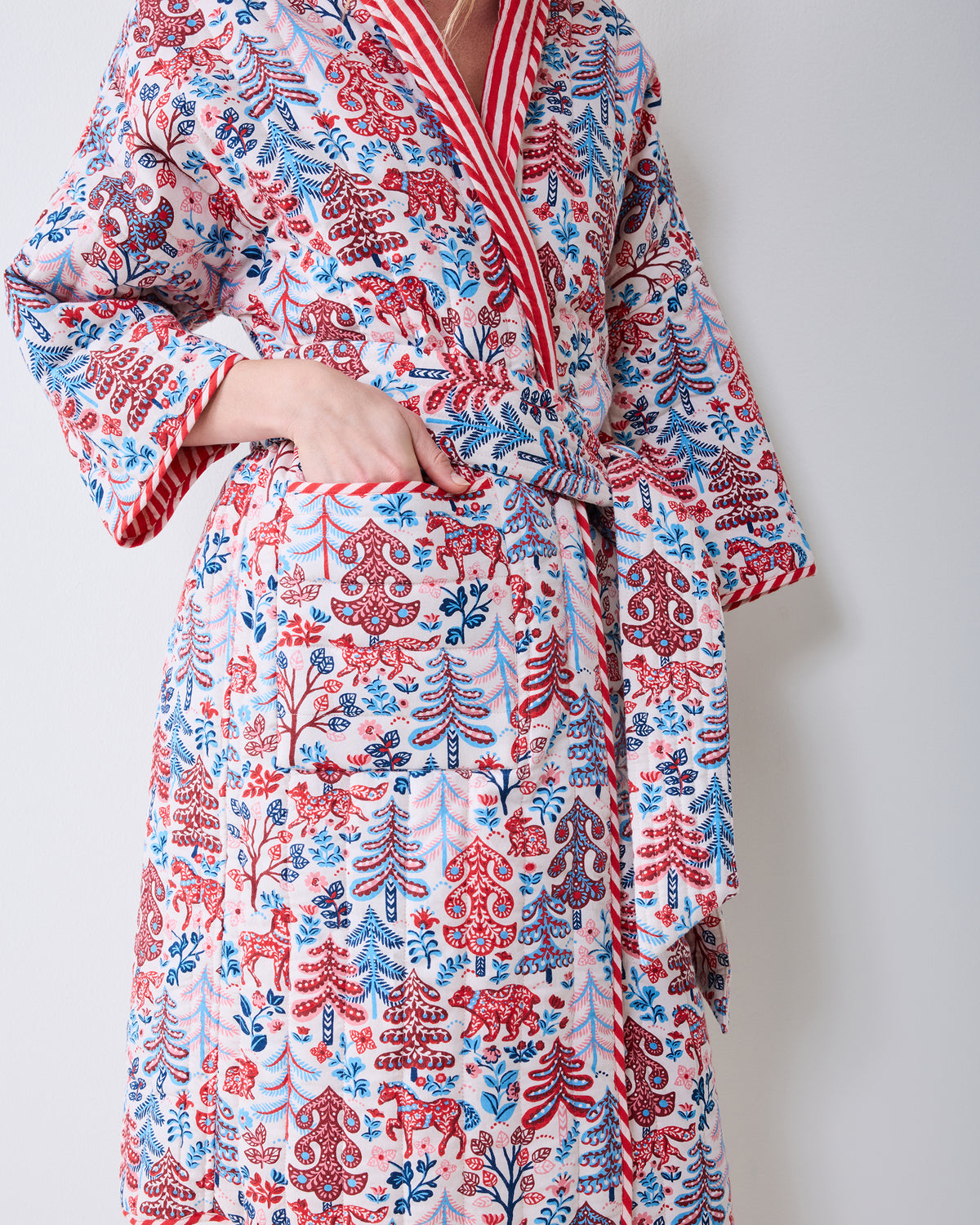 Folklore Forest - Reversible Flannel Quilted Robe - Cream