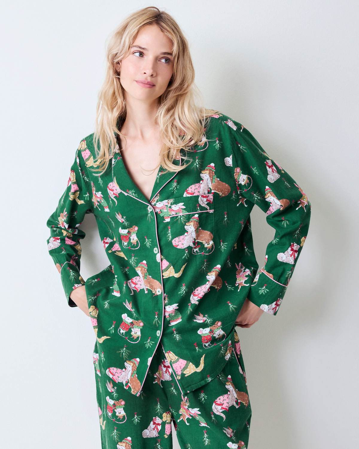Mistletoe Kiss - Lightweight Flannel Long PJ Set - Greenery