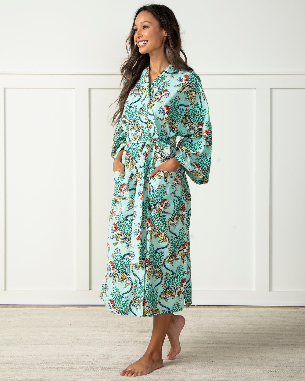 Holly Jolly Bagheera - Lightweight Flannel Robe - Frosted Mint - Printfresh