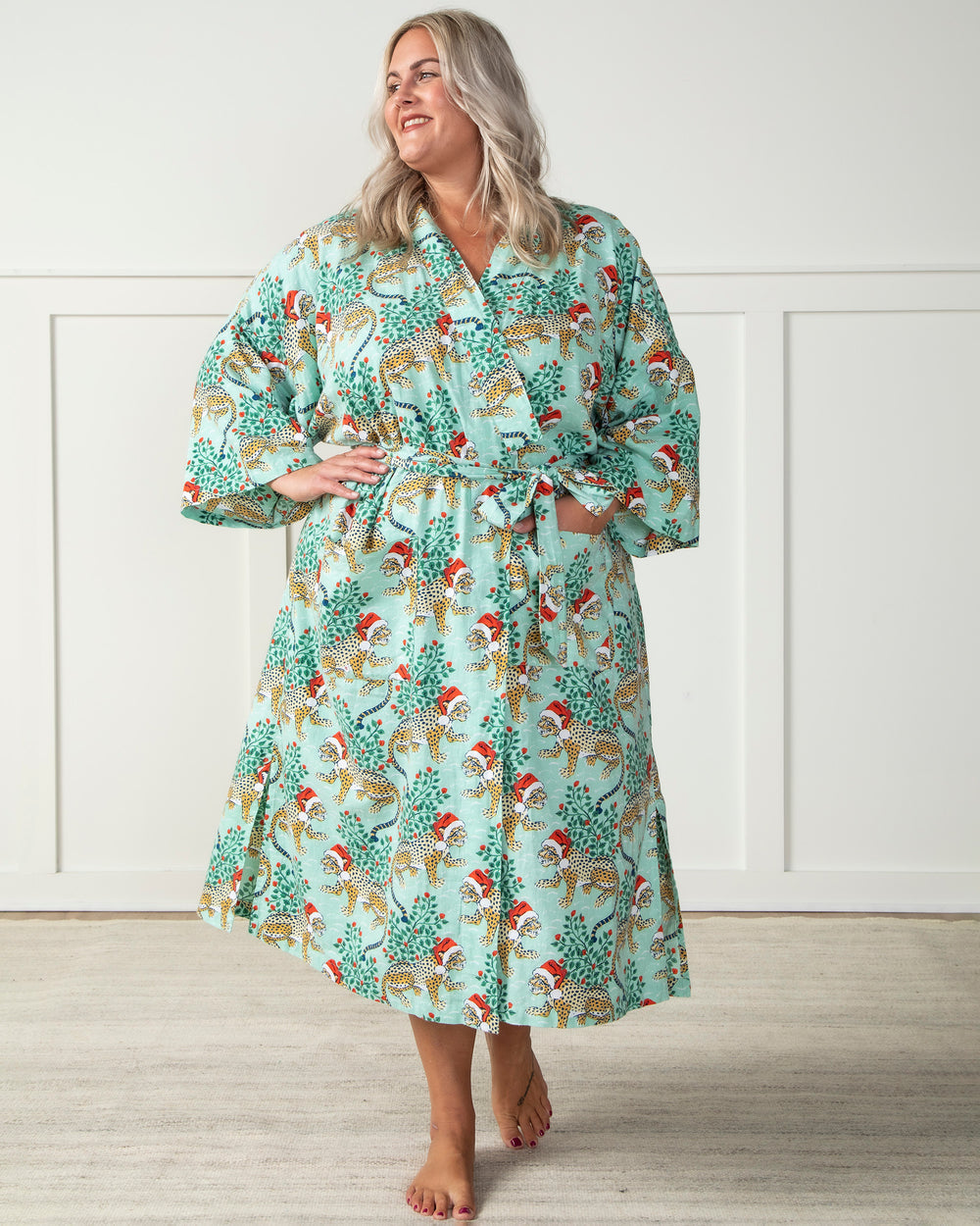 Holly Jolly Bagheera - Lightweight Flannel Robe - Frosted Mint - Printfresh