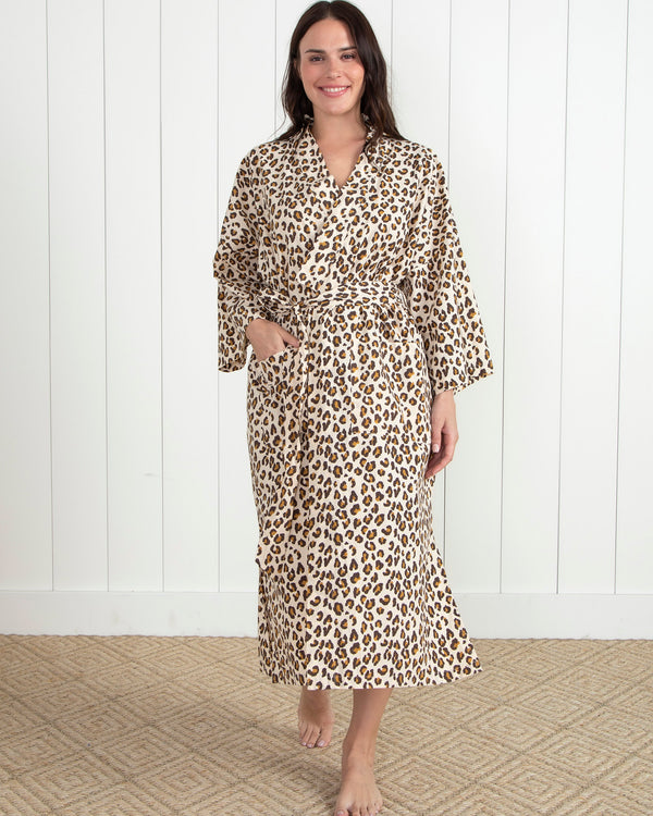 Lounging Leopard - Robe - Latte - Printfresh