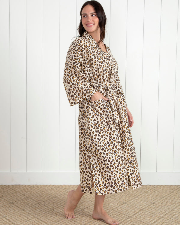 Lounging Leopard - Robe - Latte - Printfresh