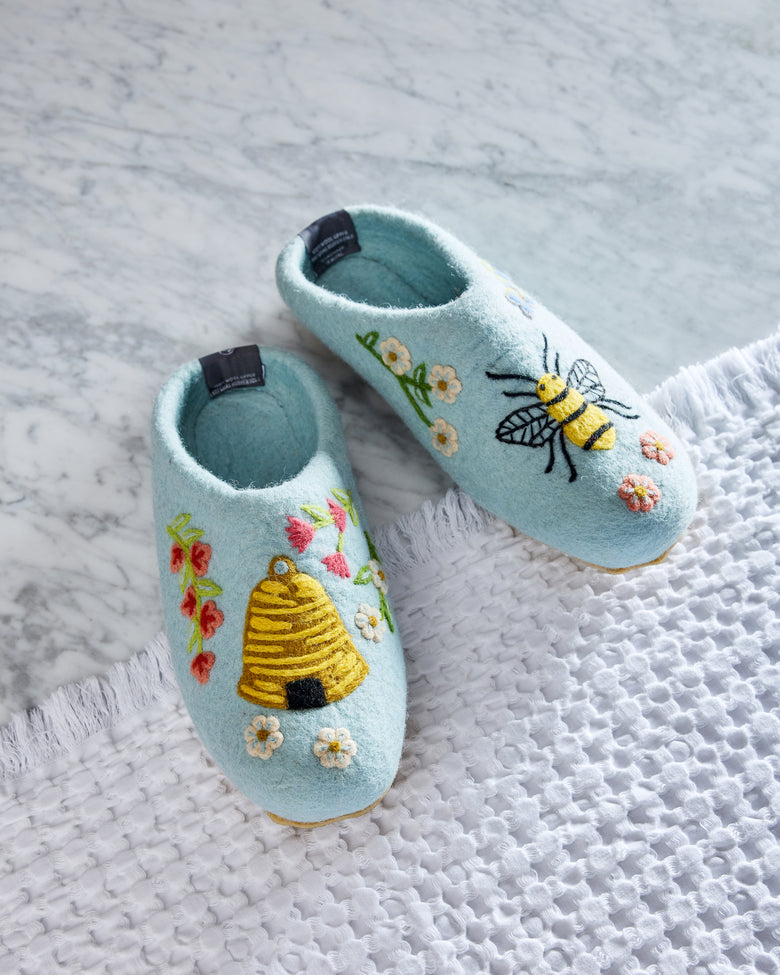 French Knot X PF - Sweet Bee Slipper - Soft Blue - Printfresh
