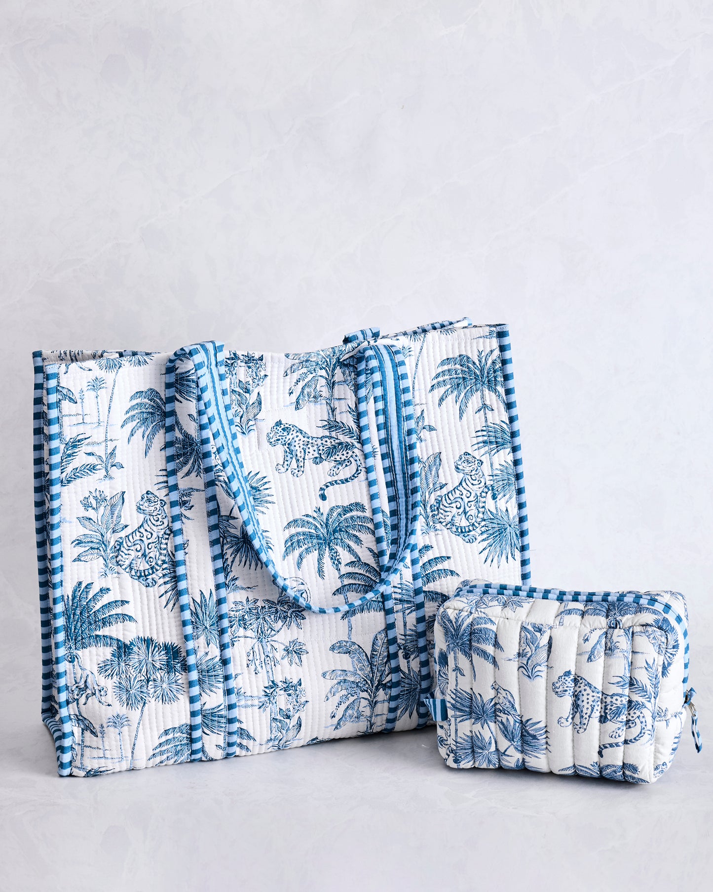 Tropical Toile - Traveler Tote & Quilted Pouch Bundle - Cloud - Printfresh