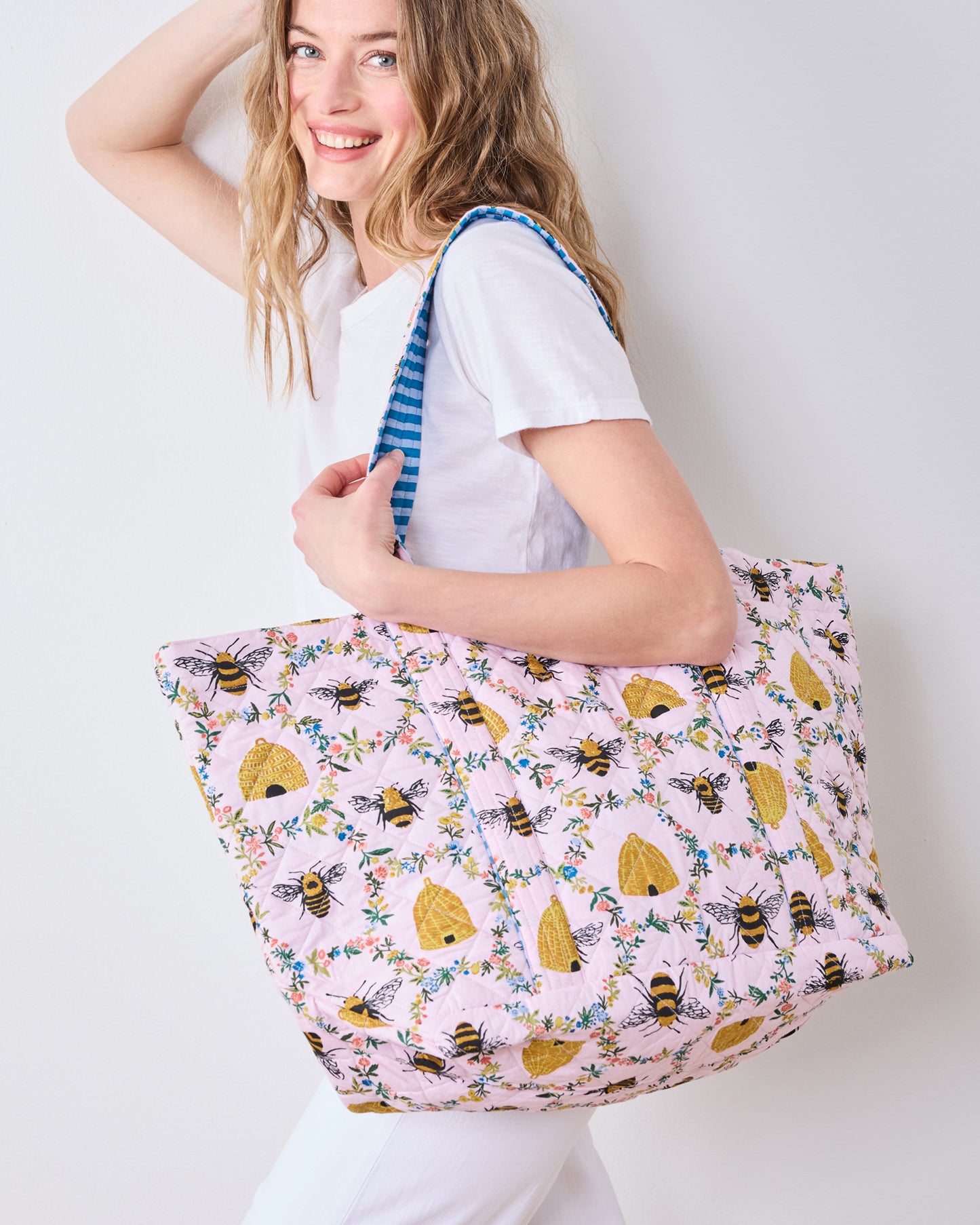 Sweet Bee - Weekender Bag - Pink Petal - Printfresh