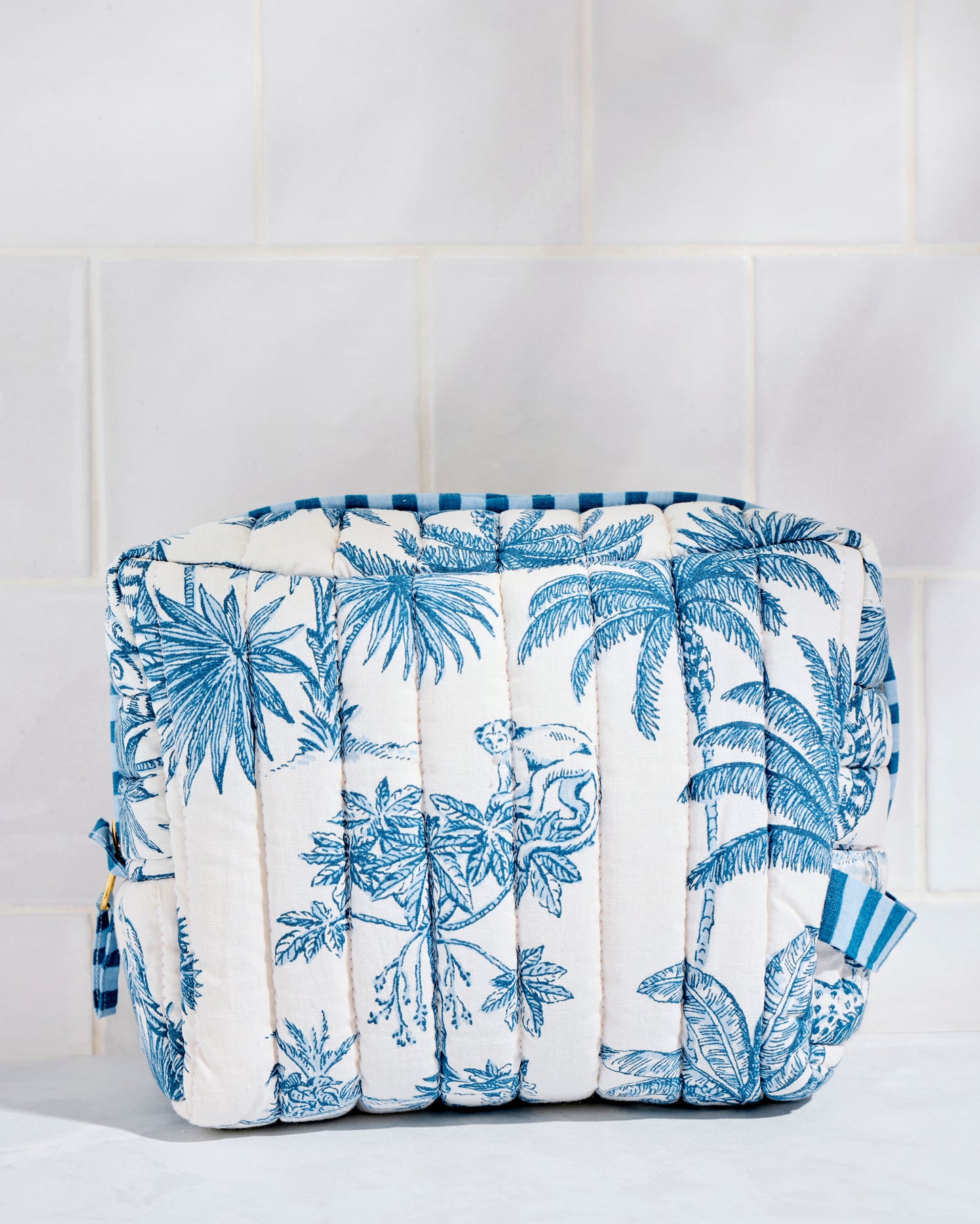 Tropical Toile - Quilted Pouch - Cloud - Printfresh
