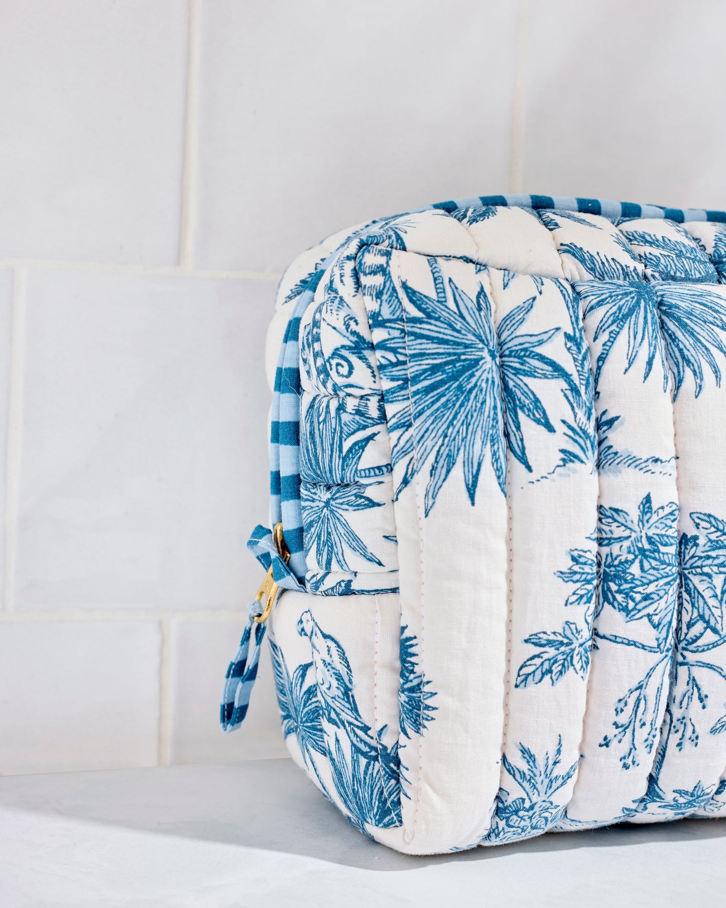 Tropical Toile - Quilted Pouch - Cloud - Printfresh