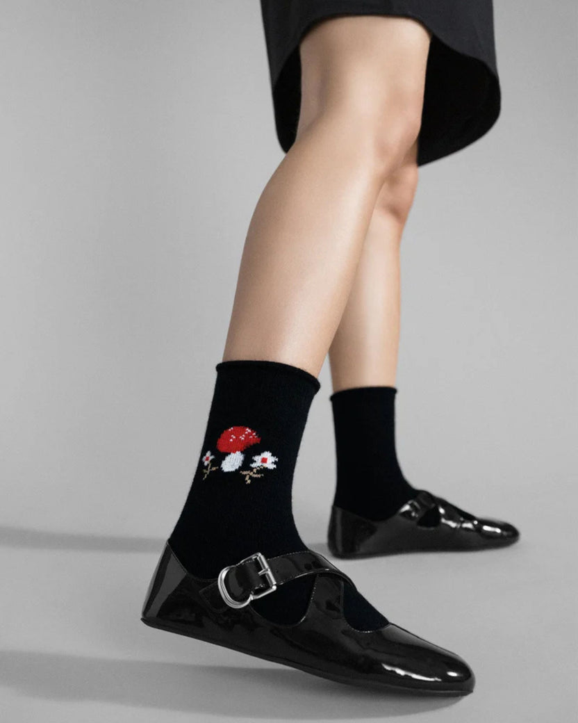 Black - Toadstool Cashmere Crew - Hansel from Basel