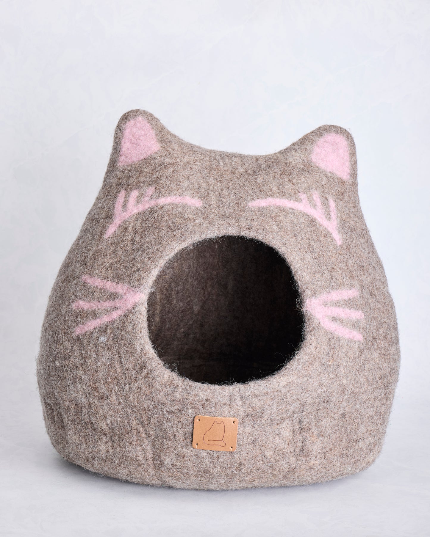 Taupe Combo - Girl Cat Wool Cat Bed - Fuzzy Cove