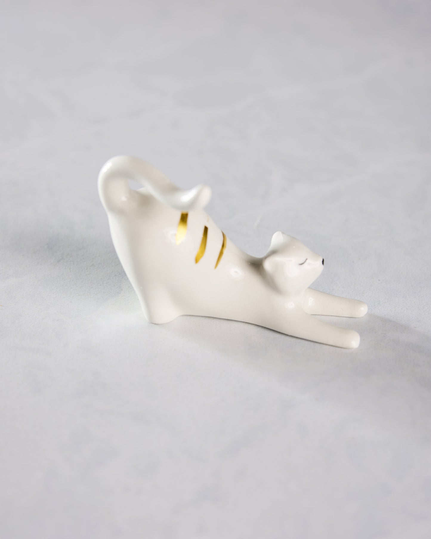 White Combo - Ceramic Stretching Cat Ring Holder - Lisa Angel - Printfresh