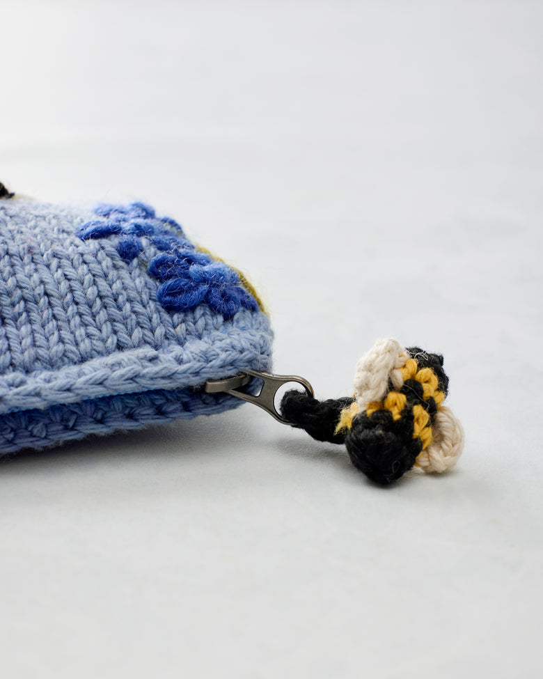 Sweet Bee - Bee Pouch - Blue - Printfresh