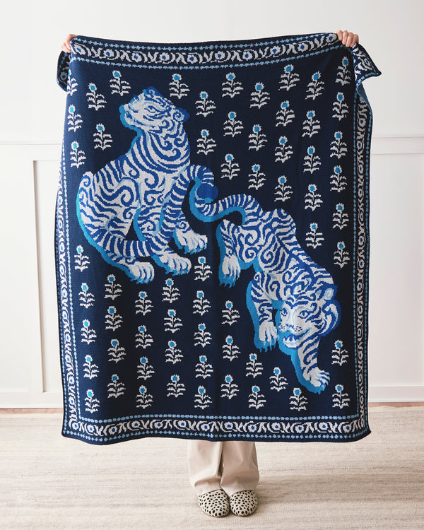 Tiger Queen - Knit Throw Blanket - Navy - Printfresh