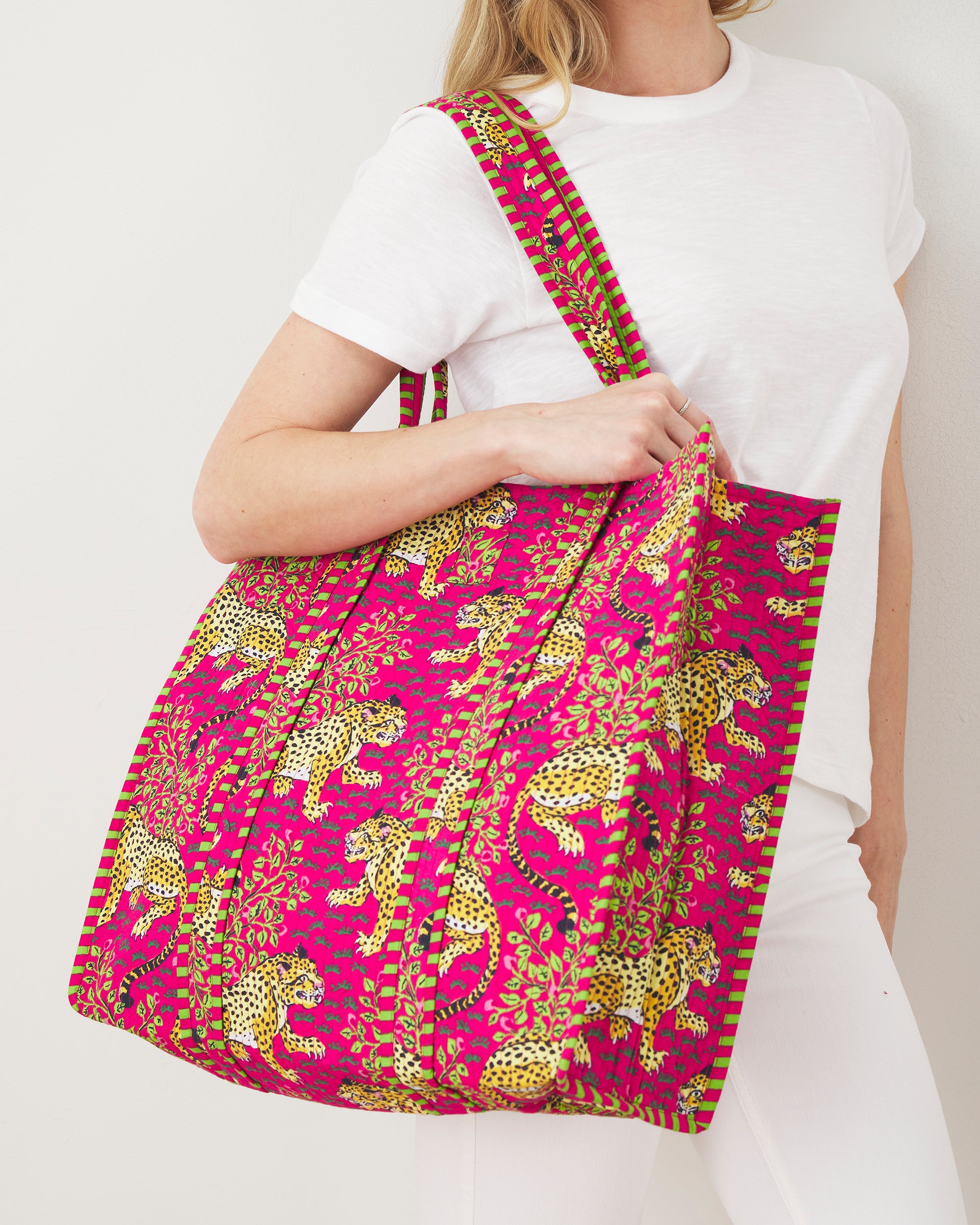 Bagheera - The Traveler Tote - Hot Pink - Printfresh