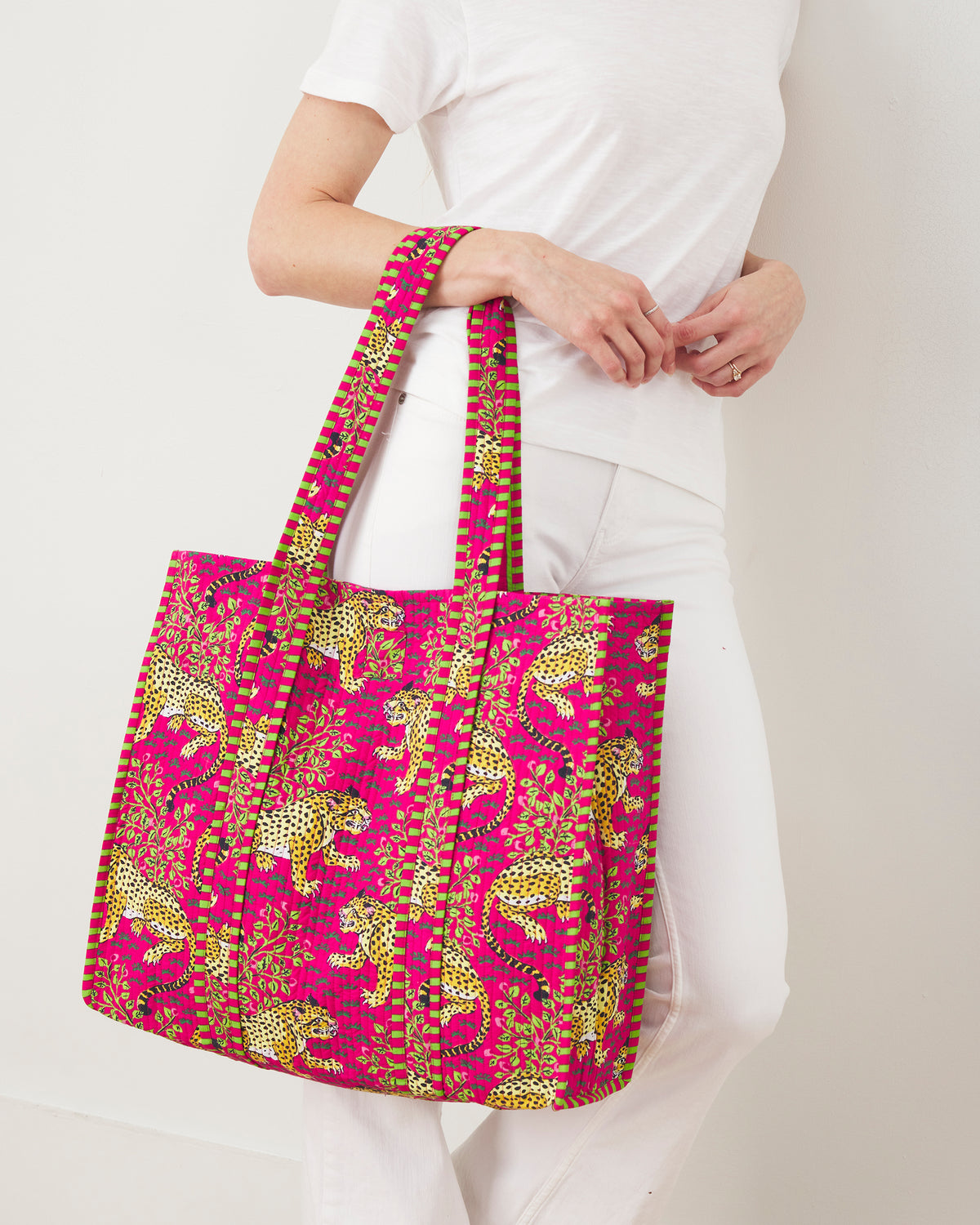 Bagheera Traveler Tote Hot Pink