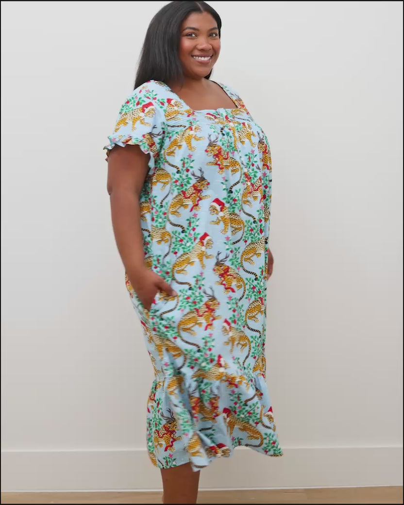 Very Merry Bagheera - Daylight Nightgown - Pale Blue