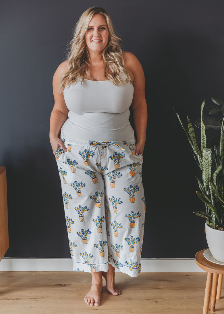 Lemon Tree - Cropped Pajama Pants - Cloud - Printfresh