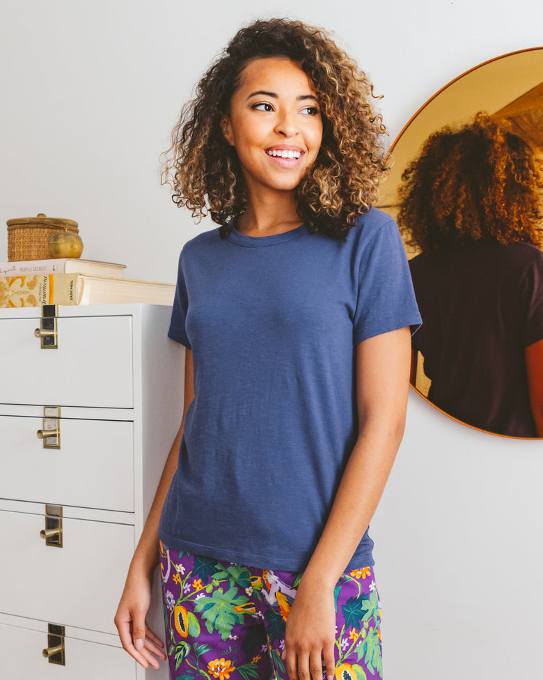 Liz is 5'9" and wears a size S in Saturday Tee - Knit T-Shirt - Indigo